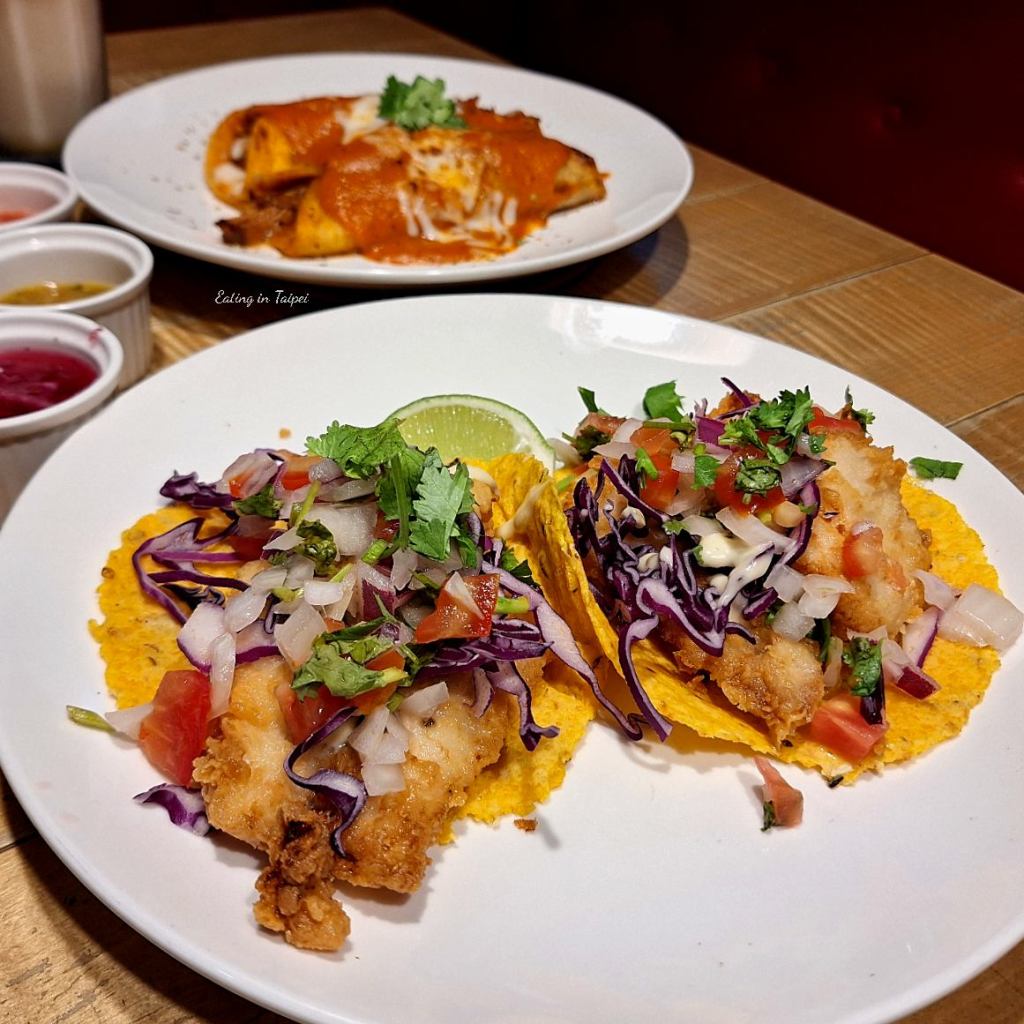 Eddy's Cantina Fish Tacos