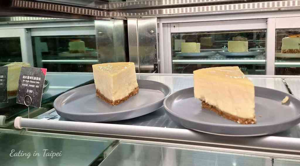 gonnaEAT new york cheesecake